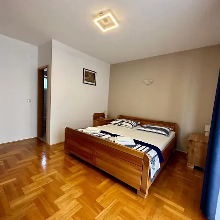 Buenavista House Trogir Hotel 3*