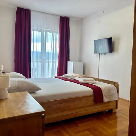 Buenavista House Trogir 3*